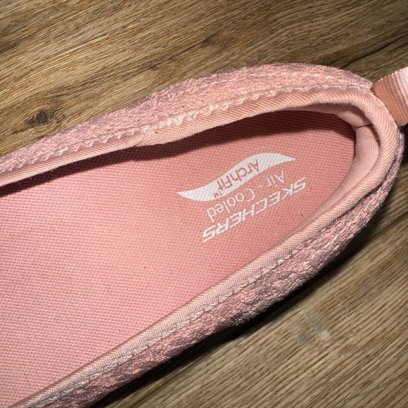 Skechers Arch Fit Uplift Pink Lace Slip On Loafer Flats 8.5 Air Cooled Walking - Picture 5 of 7